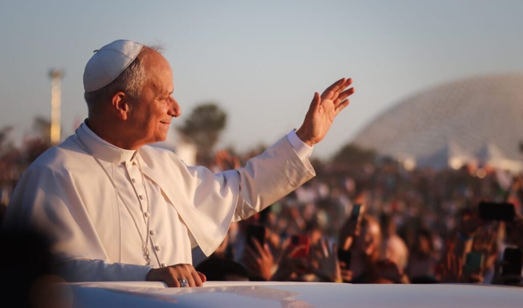 El papa León XIV pide priorizar la paz tras la cumbre de Trump y Putin