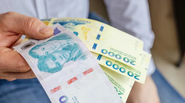 Anunciaron el cronograma de pago del medio aguinaldo para trabajadores estatales
